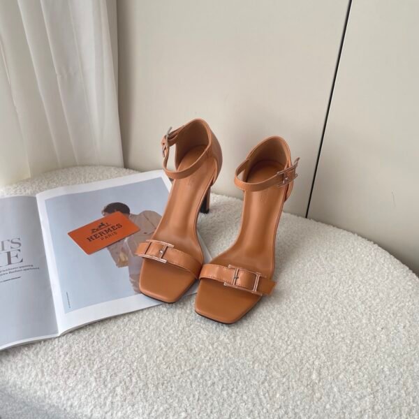 HM Oran Sandals - Sandals