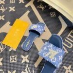 LV Pool Pillow Comfort – Slide – Rosso
