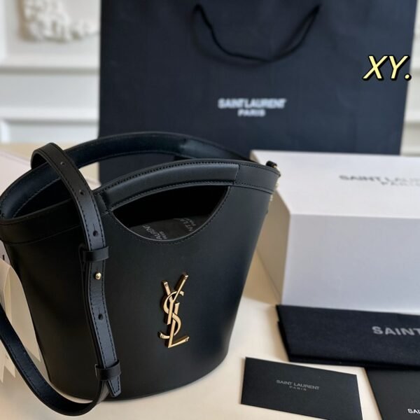 YSL Le 5 à 7 Hobo - Bag