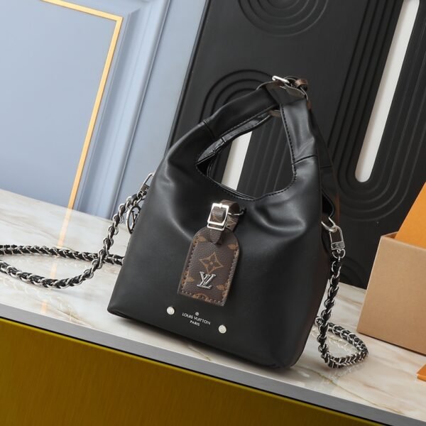 LV Lockme Bucket Black Leather - Bag