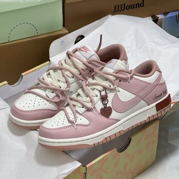 NK Dunk Low JJJJound Pink/White - Sneakers