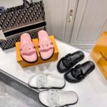 LV Paseo Flat Comfort Mule – Slides