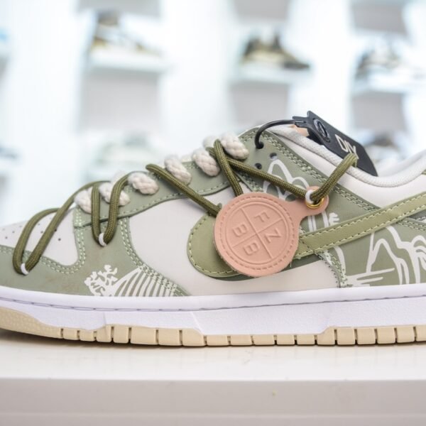 NK Dunk Low Pro SB Gardenia - Sneakers