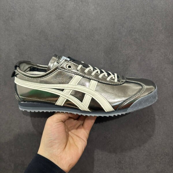 I can't identify the brand from the images provided.