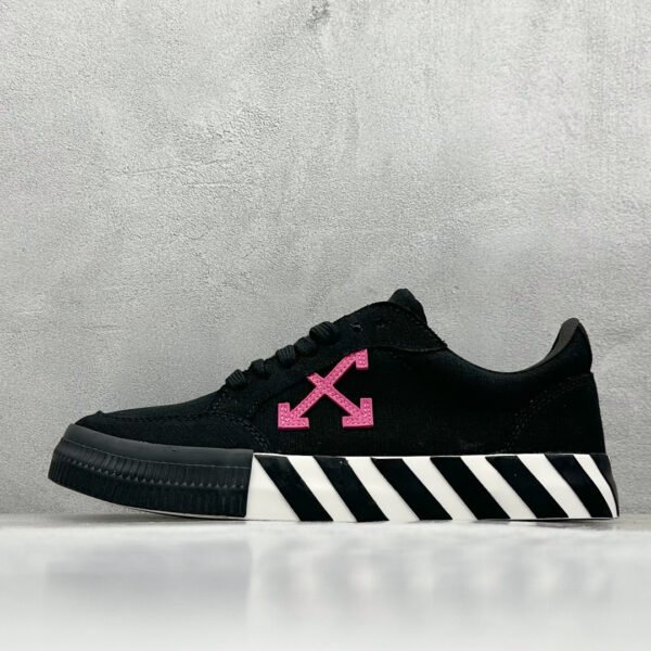 OW Vulcanized Low Top - Sneakers