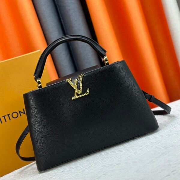 LV Capucines MM Black Leather - Bag
