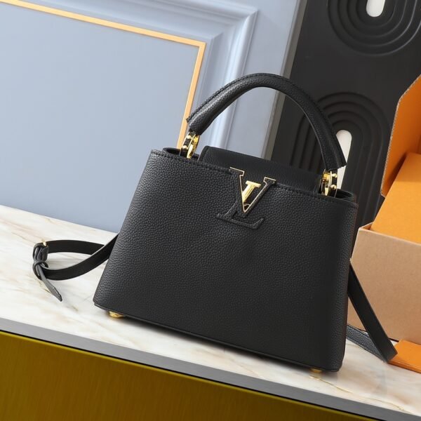 LV Capucines - Bag