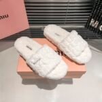 MIU Furry Slides – Slides