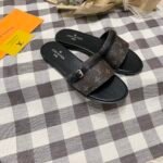 LV Waterfront – Slides