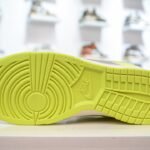 NK Dunk Low Retro SE Grey/Volt – Sneaker