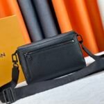 LV Aerogram Messenger – Bag