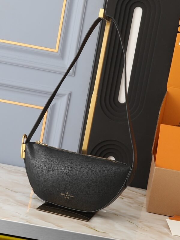 LV Loop Black Leather – Bag – Red