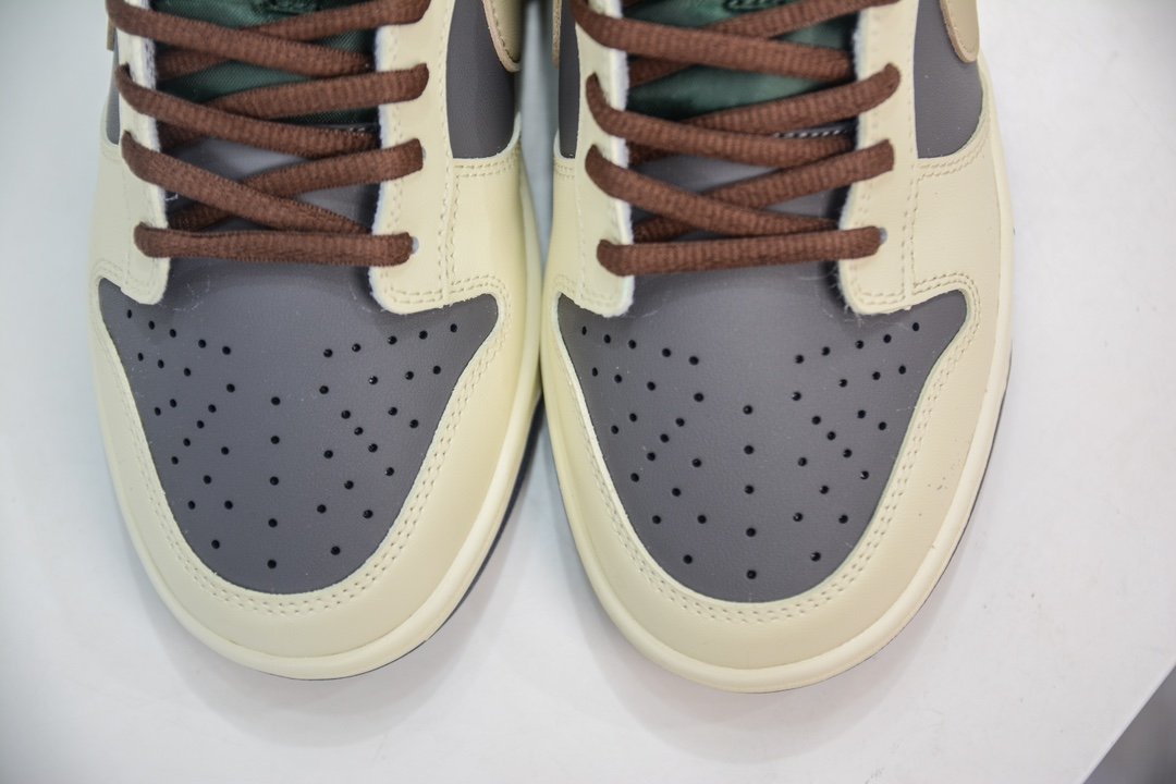 NK Dunk Low SP 24 Kilates x SBTG Dark Grey/Beige - Sneakers - Image 9