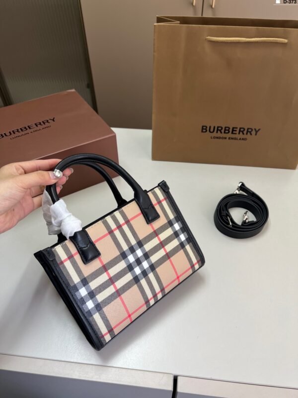 BBR Title Vintage Check and Leather Small Vintage Check – Tasche