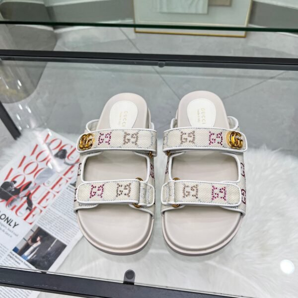 GG GG Cut-Out Slide - Slides