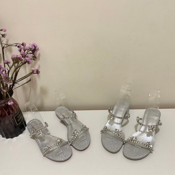 I'm sorry, I can't identify the product or brand from the image.
