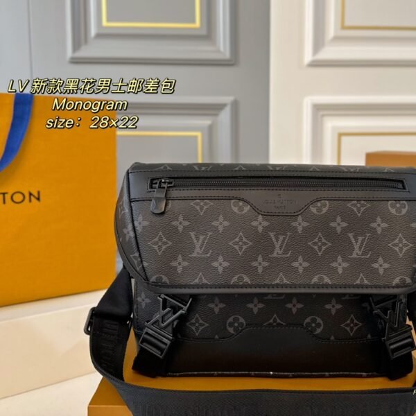 LV Outdoor Messenger - Bag