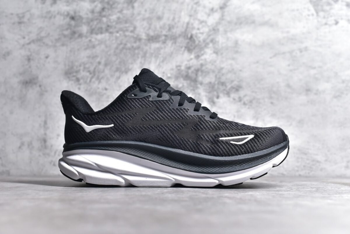 HOKA Clifton 8 – Sneaker — 3