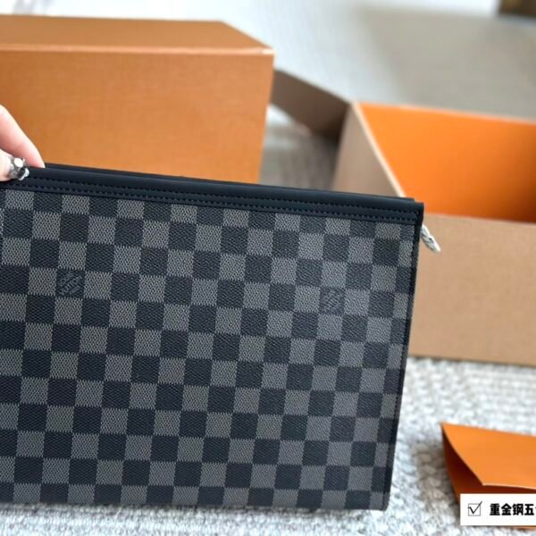 LV Toiletry Pouch 26 Damier Graphite - Bag