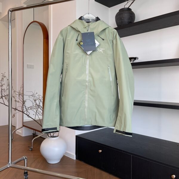 AR Beta LT Jacket Green - Jacket