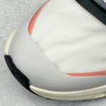 ON Cloudstratus White/Orange – Sneakers