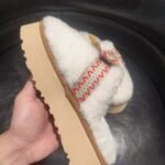 UGG Tasman X White/Red Shearling – Slide
