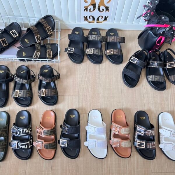 FD FF Logo Sandals - Sandals