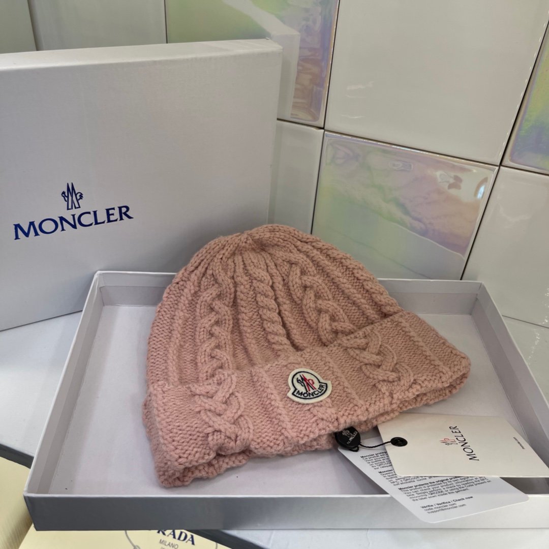 MCL Cable-Knit Beanie Yellow Wool - Hat - Image 4