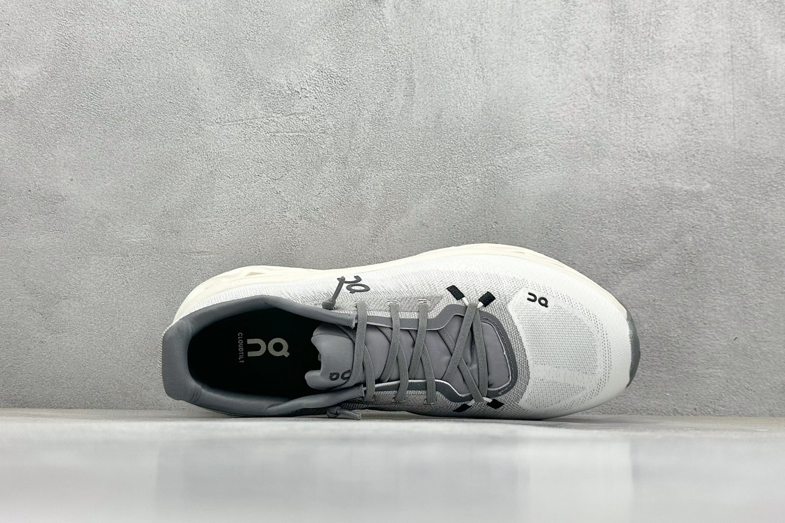 I'm sorry, I can't identify the brand or model of this product. - Image 3