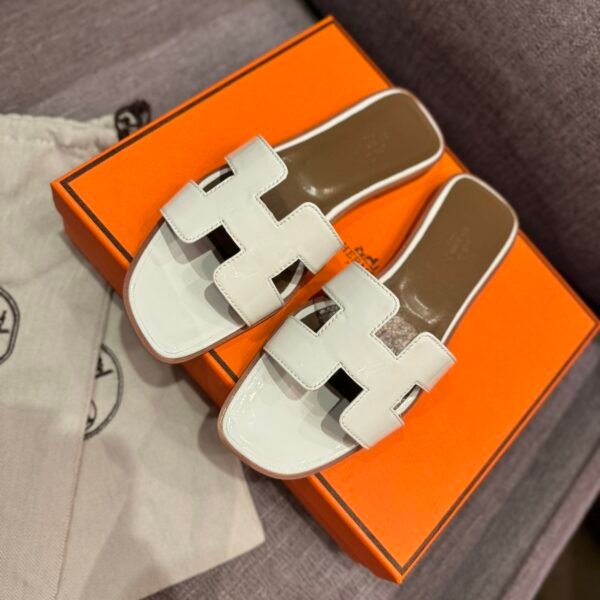 HM Oran Sandals - Slides