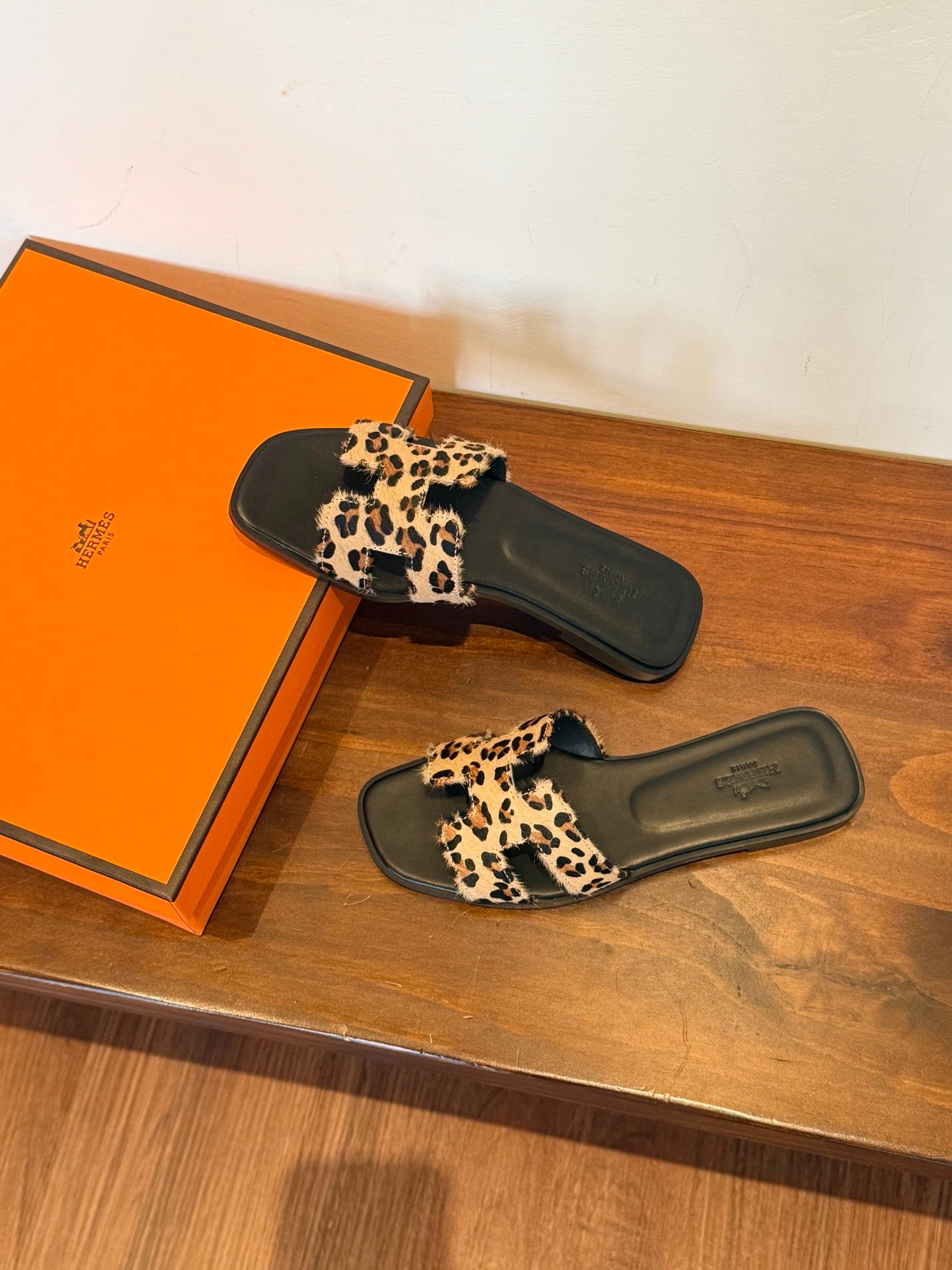 HM Oran Sandals Leopard - Slides - Image 2