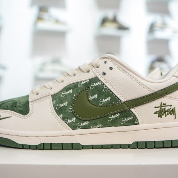 NK Dunk Low Stussy - Sneakers