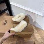 UGG Coquette – Slides