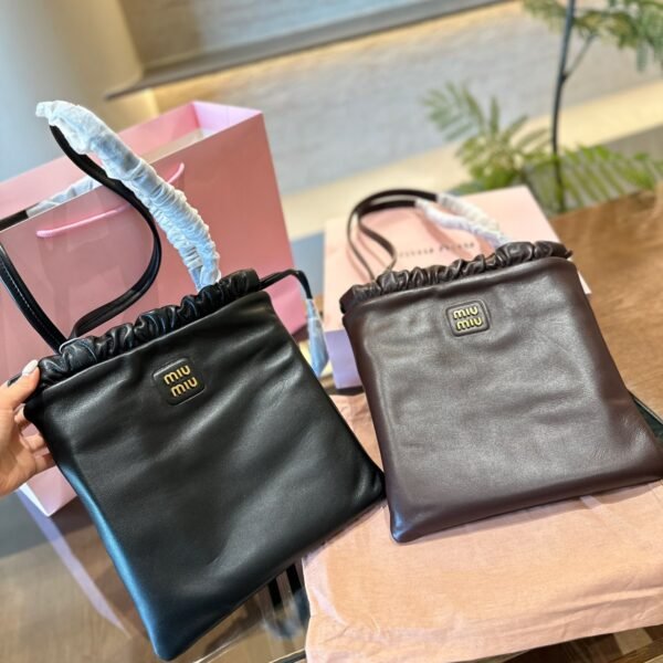 MIU Wander Black Leather - Bag