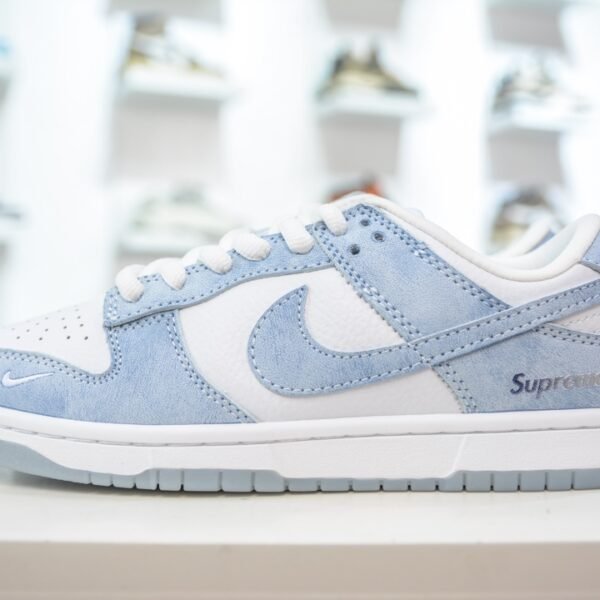 NK SB Dunk Low Supreme - Sneakers