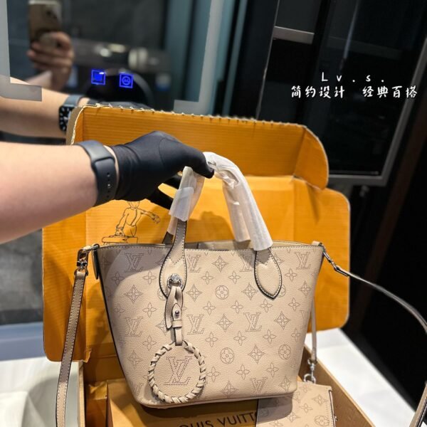 LV Onthego PM - Bag