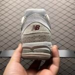 NB 2002R – Sneakers