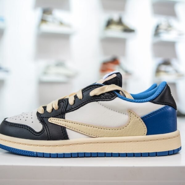 NK Air Jordan 1 Low OG SP Fragment x Travis Scott - Sneakers