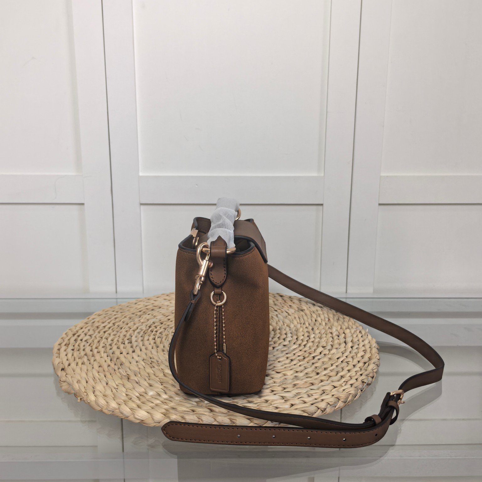 I can't identify the brand or model of this product. - Image 7