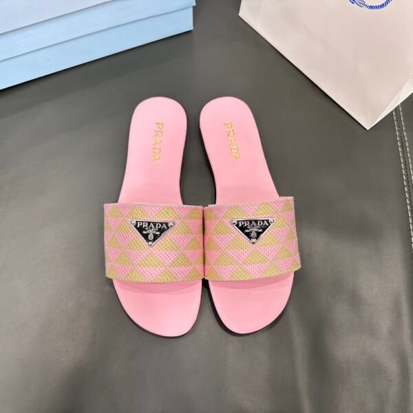 PR Triangle Logo Slides - Slides
