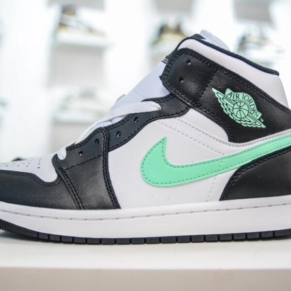 NK Air Jordan 1 Mid - Sneakers