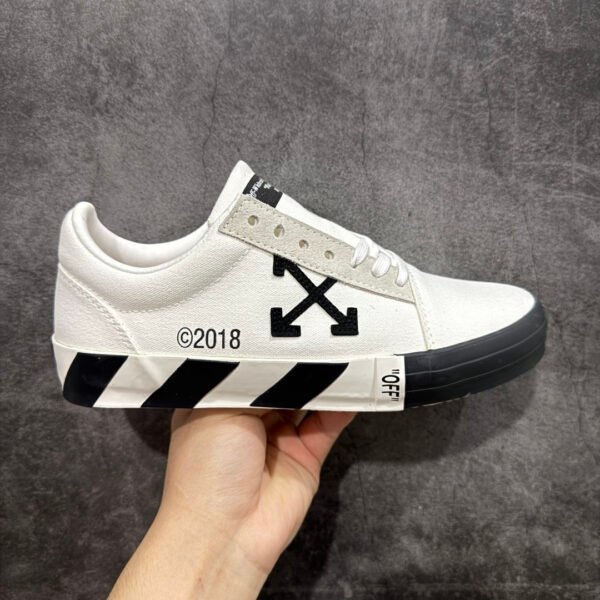 OW Vulcanized Low Top - Sneakers