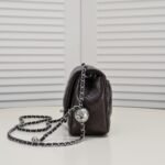 CC Classic Flap – Bag – Beige