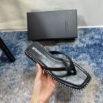 BAL Studded Leather Flip Flops – Sandali