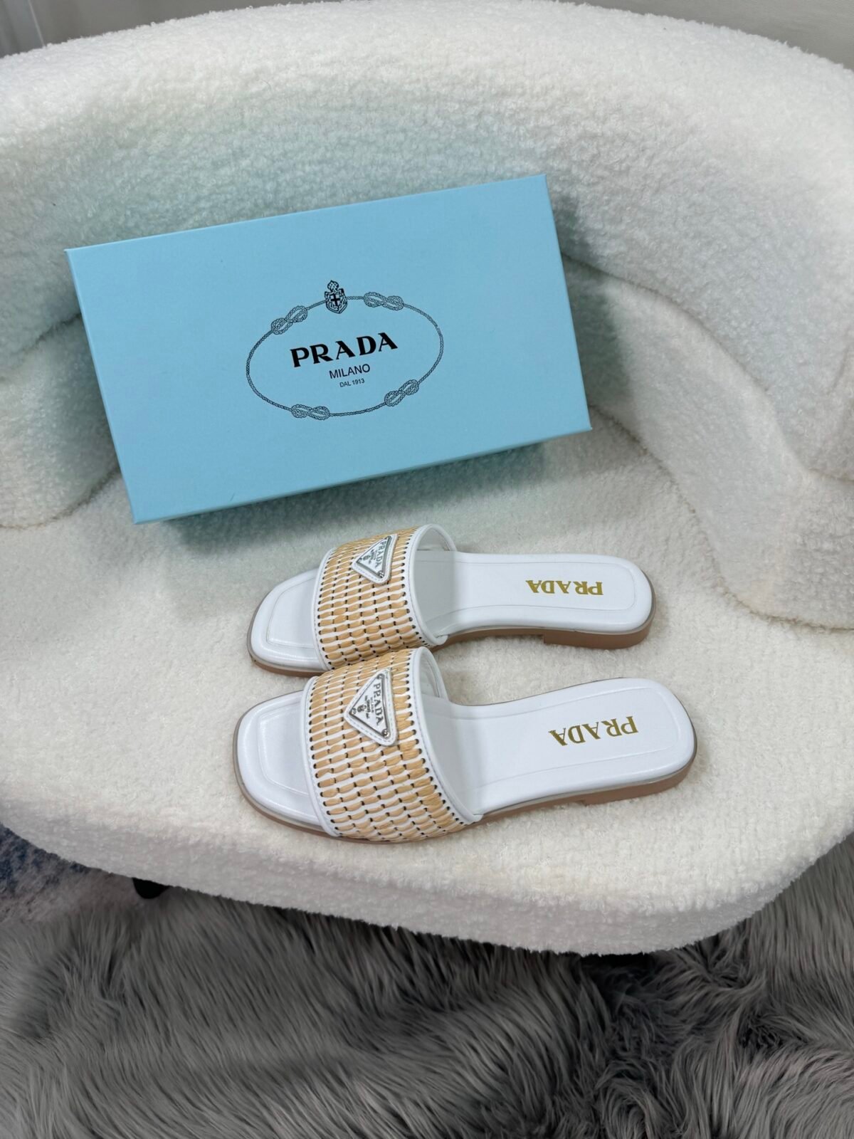 PR Raffia Slides – Slides – Red — 4