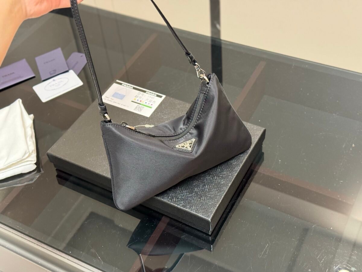 PR Re-Edition 2005 Black Nylon – Borsa — 5