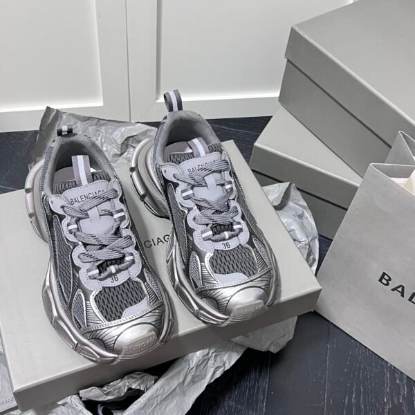 BAL Track 2 - Sneakers