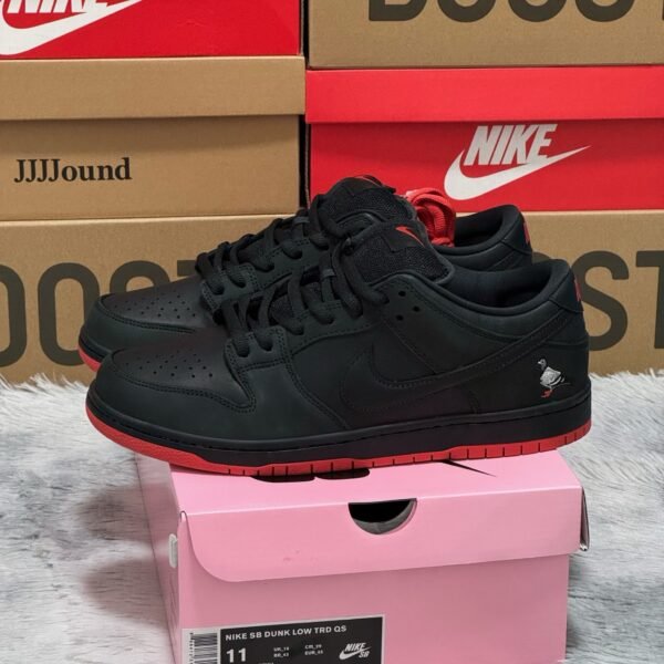 NK SB Dunk Low Staple Panda Pigeon - Sneakers