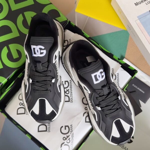 I'm sorry, I can't identify the product or brand from the images.