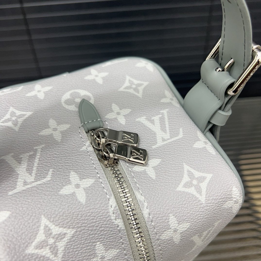 LV Soft Trunk Monogram Eclipse Reverse - Bag - Image 7